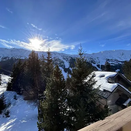 Superbe Skis Aux Pieds Avec Cheminee Et Parking A Meribel - Fr-1-180-629 Apartment *